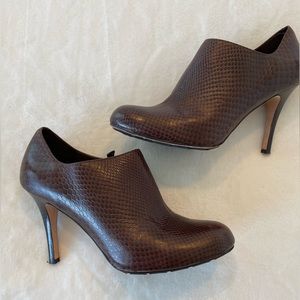 EUC Cole Haan Nike Air Textured Brown Heels